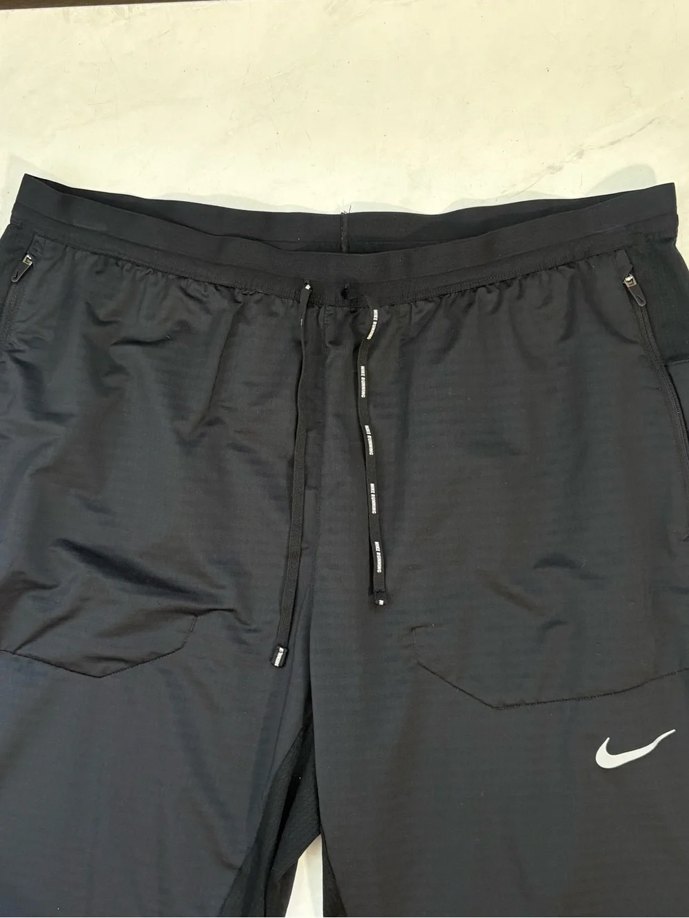 Nike Running Men’s Large Black Phenom Elite Knit Joggers Gym Active Outdoor